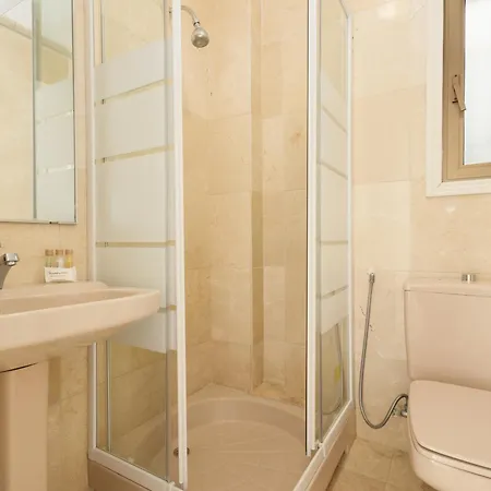 Spacious House With Pool, Garden And Solarium In Chapas, *