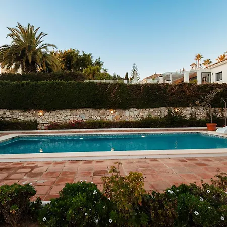 Spacious House With Pool, Garden And Solarium In Chapas, * Marbella