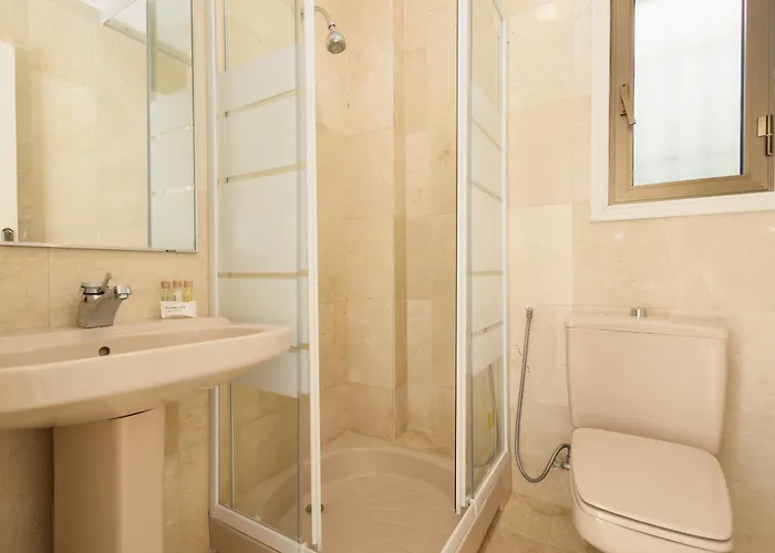 Spacious House With Pool, Garden And Solarium In Chapas, *