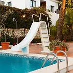 Spacious House With Pool, Garden And Solarium In Chapas,